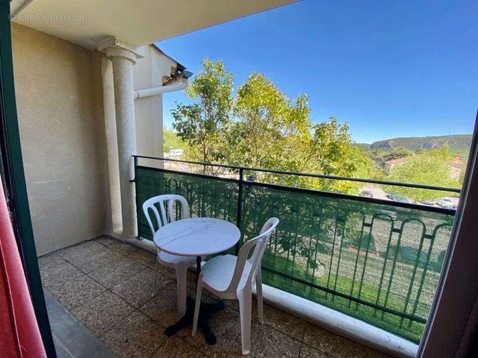 Appartement à GREOUX-LES-BAINS