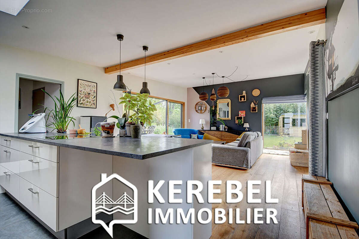 Maison à LOGONNA-DAOULAS