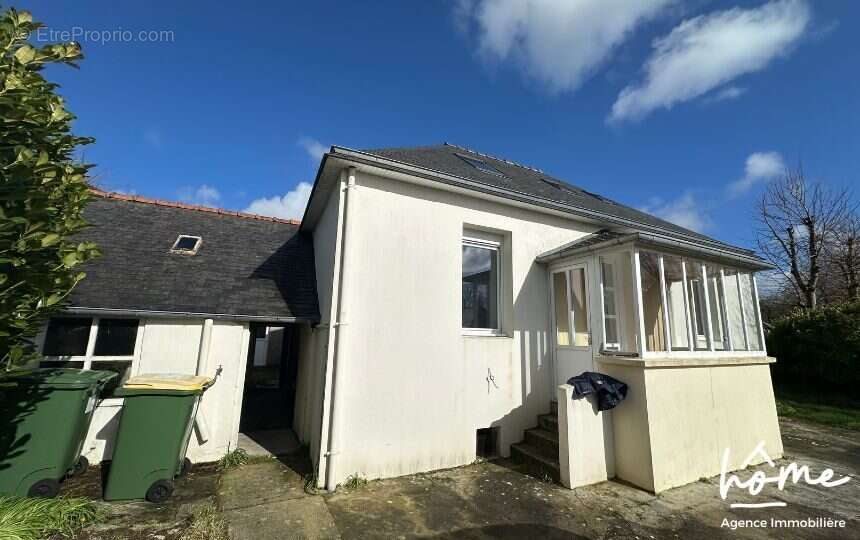 Maison à SAINT-THONAN