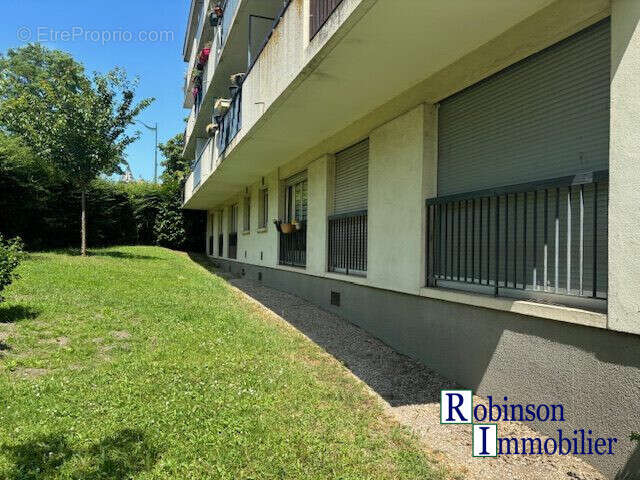 Appartement 27 m² à Le Plessis-Robinson  - photo 3