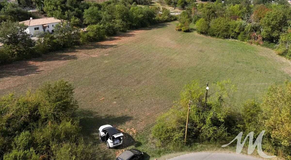 Terrain à MONTMEYAN