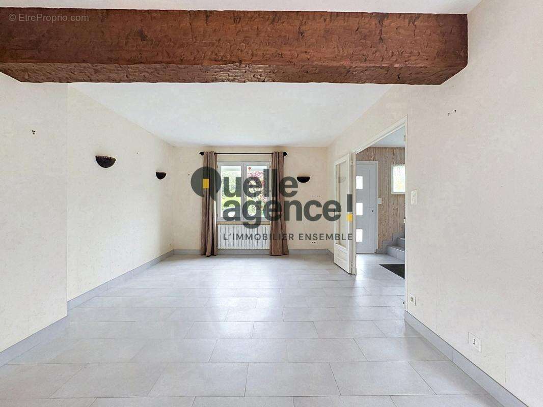 Maison familiale de 125m²  sur 1180 m² de jardin -entre bourg et plage - photo 5