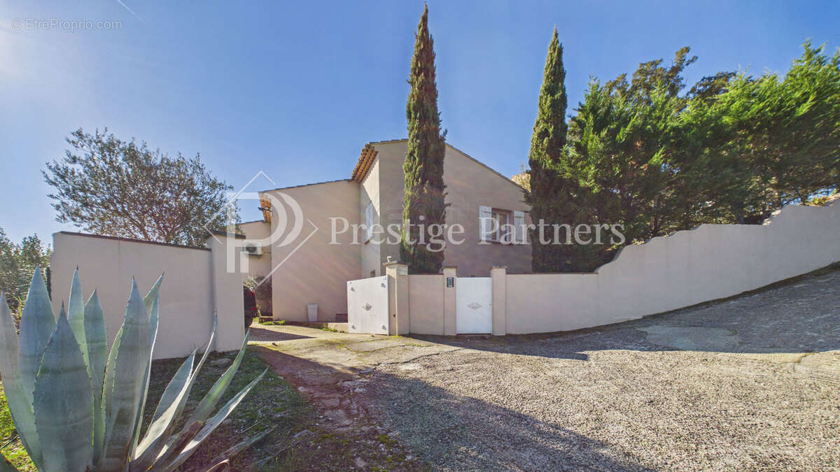Villa avec piscine au Plan de la Tour - photo 28