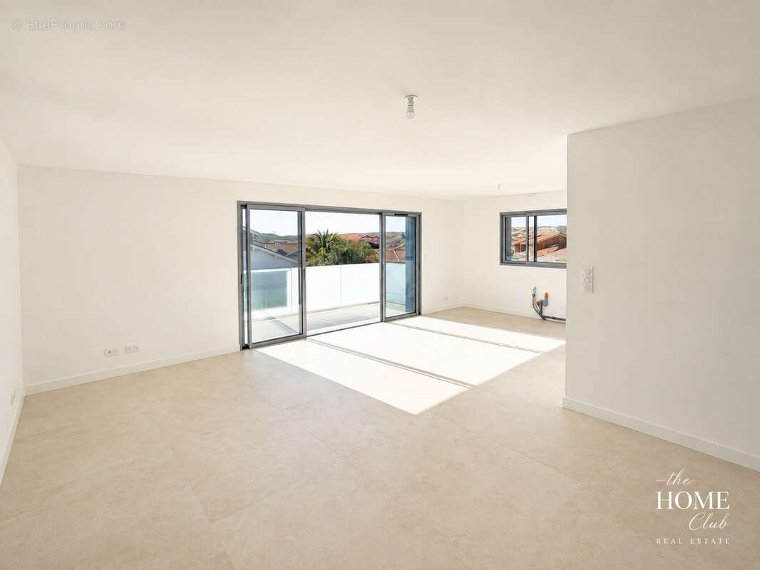 Appartement t3 avec balcon   proche de la plage - photo 7
