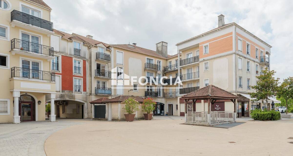 Appartement à BAILLY-ROMAINVILLIERS