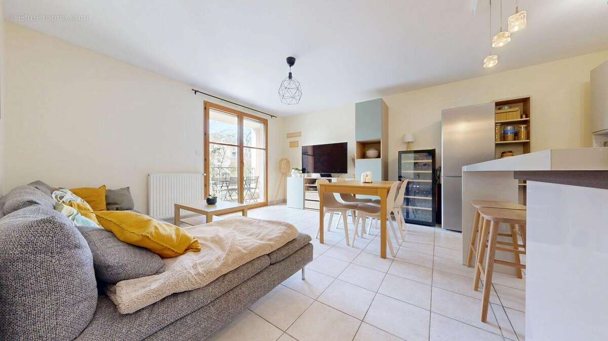 Appartement à TASSIN-LA-DEMI-LUNE