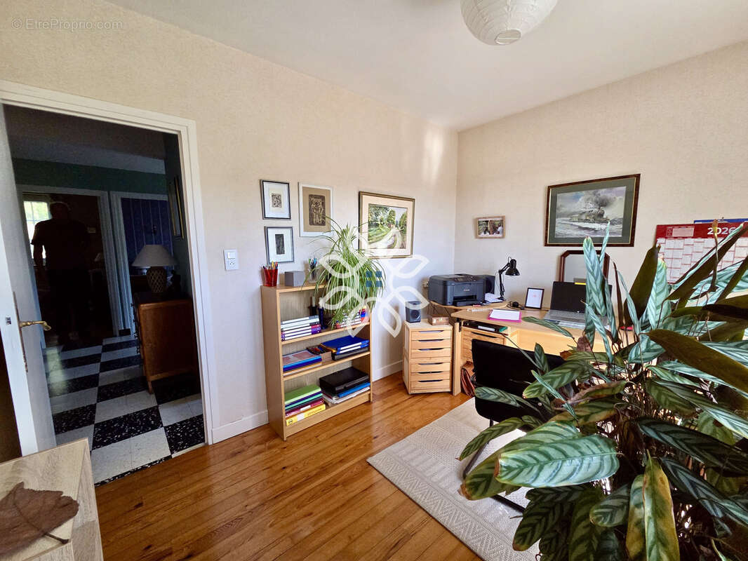 Maison familiale 5 chambres à Brioude avec terrain - photo 14
