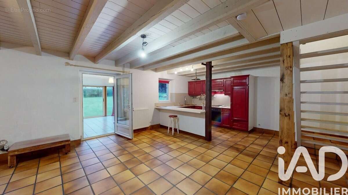 Photo 7 - Maison à CHATEAUNEUF-DU-FAOU