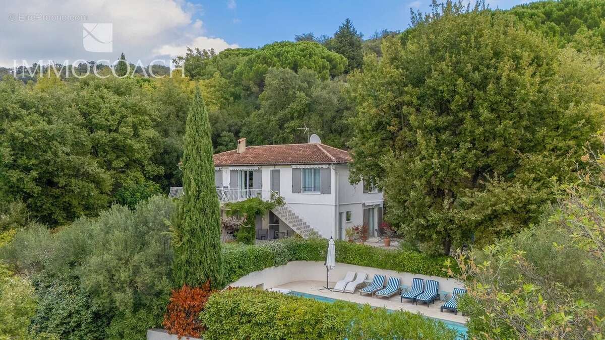 Maison à COLLOBRIERES