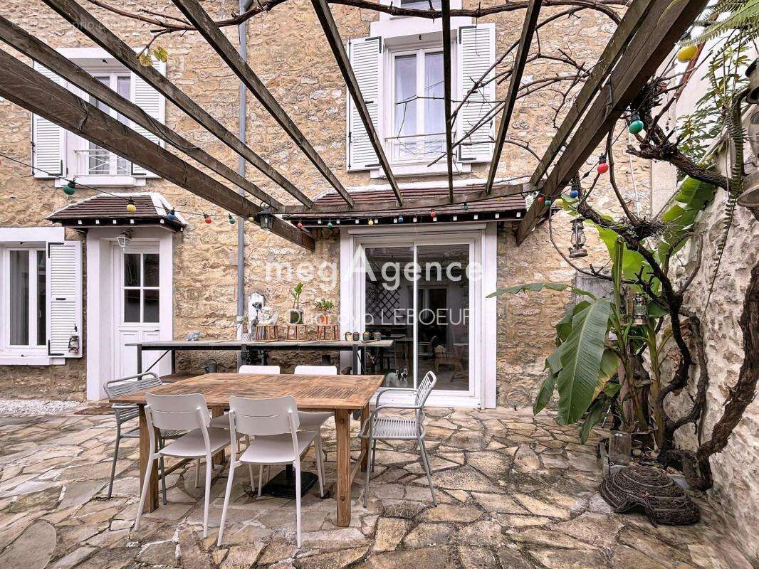 Maison à BRUEIL-EN-VEXIN