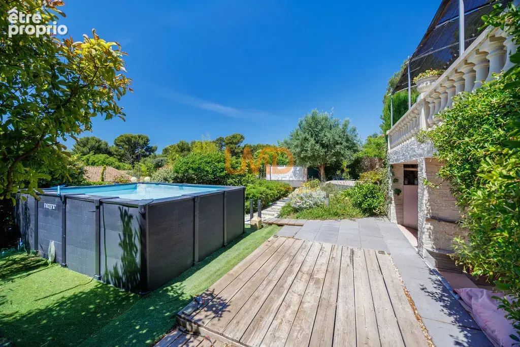 Les Caillols/ La commanderie- Maison- 5P-120 M2 + Studio indépen - photo 17