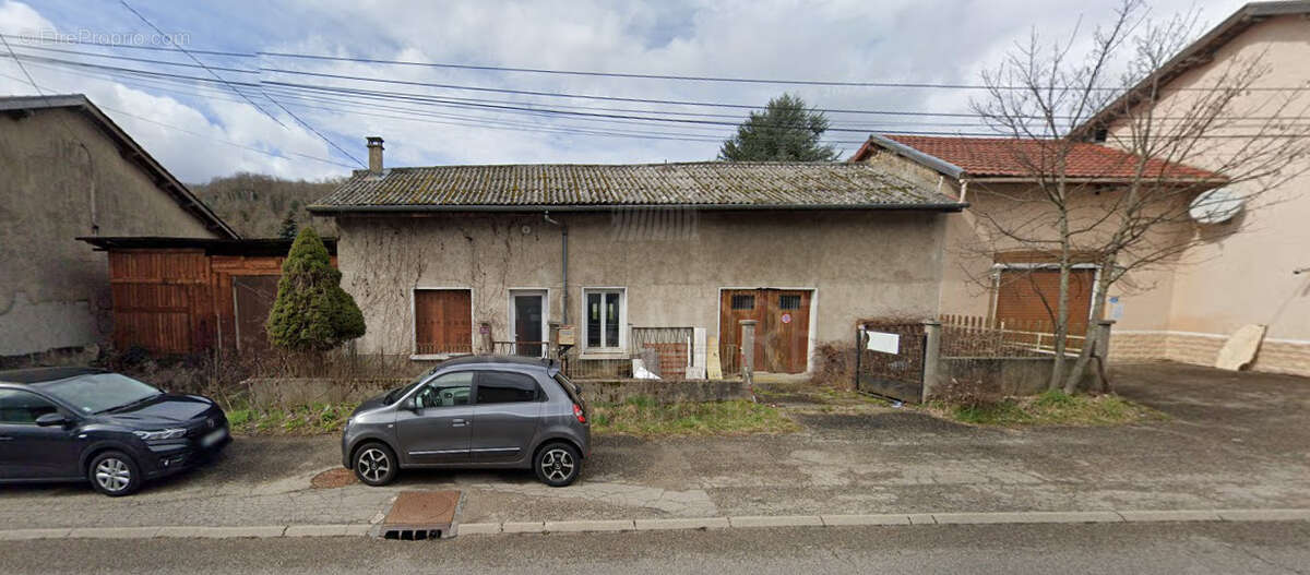 Maison à CHAMPIER