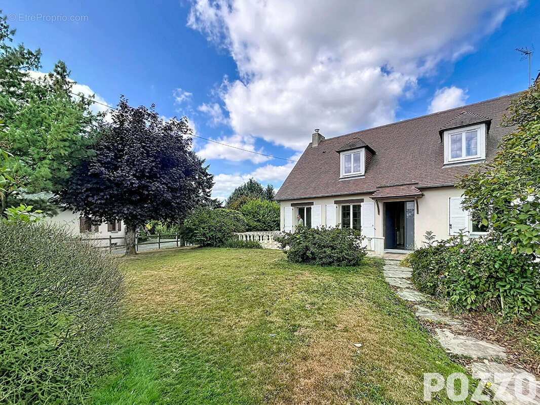 NOUVEAUTE A VENDRE - maison spacieuse à Saint Pierre De Semilly (50) - photo 3