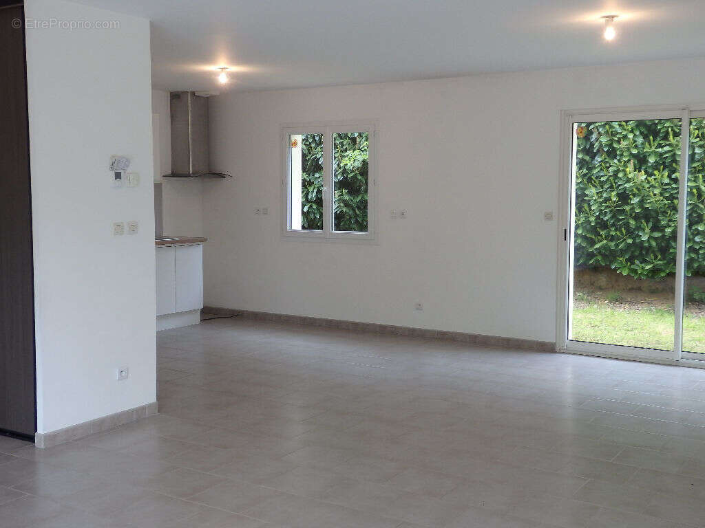 Maison à BOURG-ACHARD