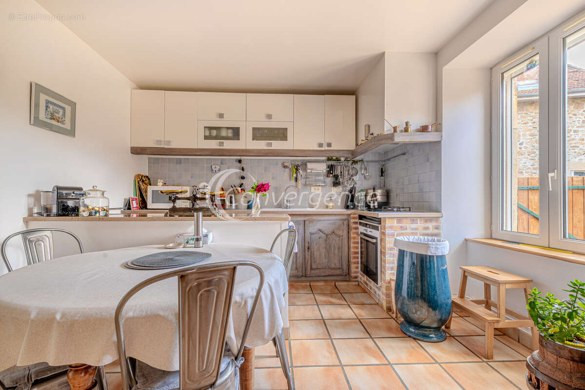 Maison à SEREILHAC