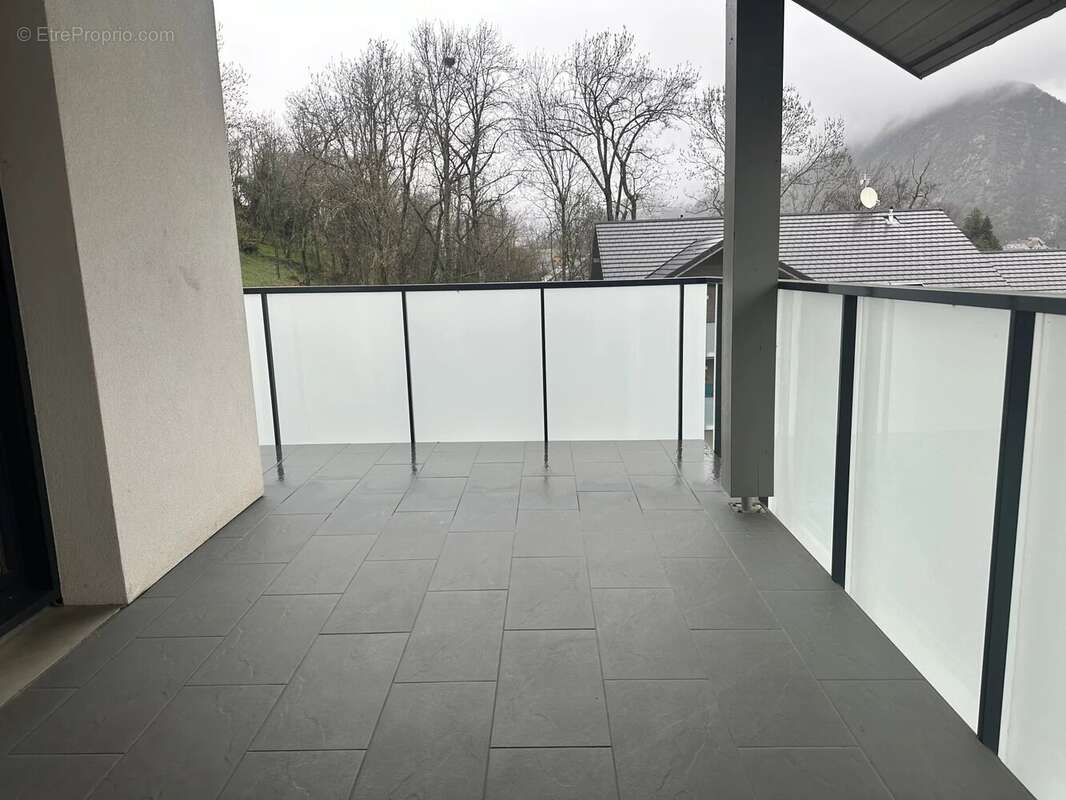 Appartement à SAINT-JEOIRE-PRIEURE