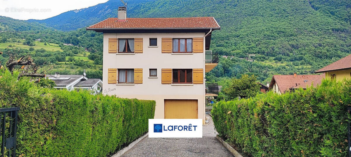 Appartement à AIGUEBLANCHE