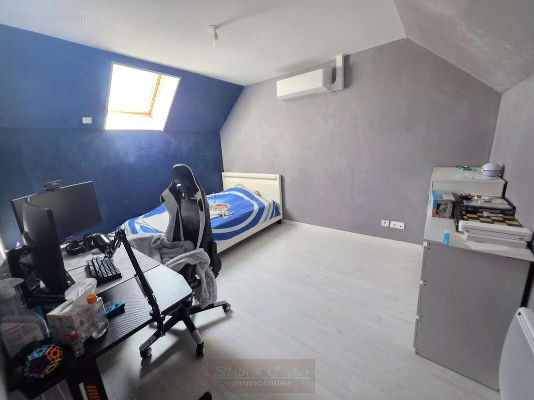 Maison familiale avec 5 chambres - Corquilleroy - photo 12