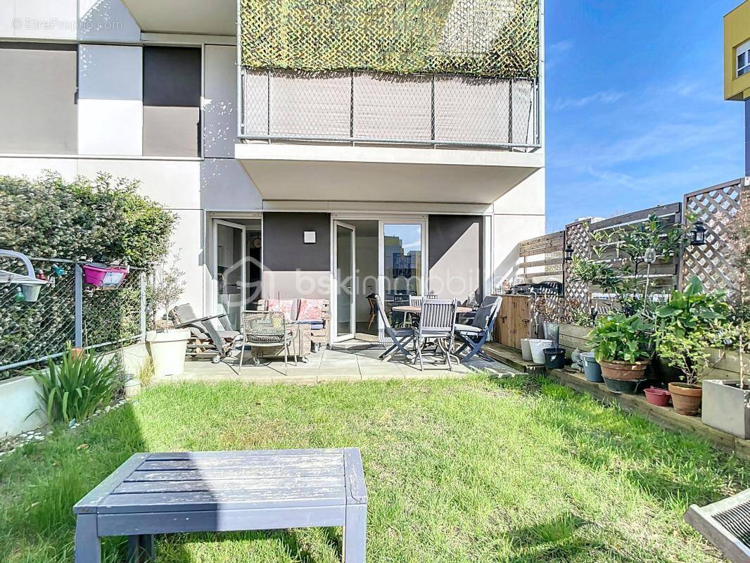 Appartement à NANTERRE