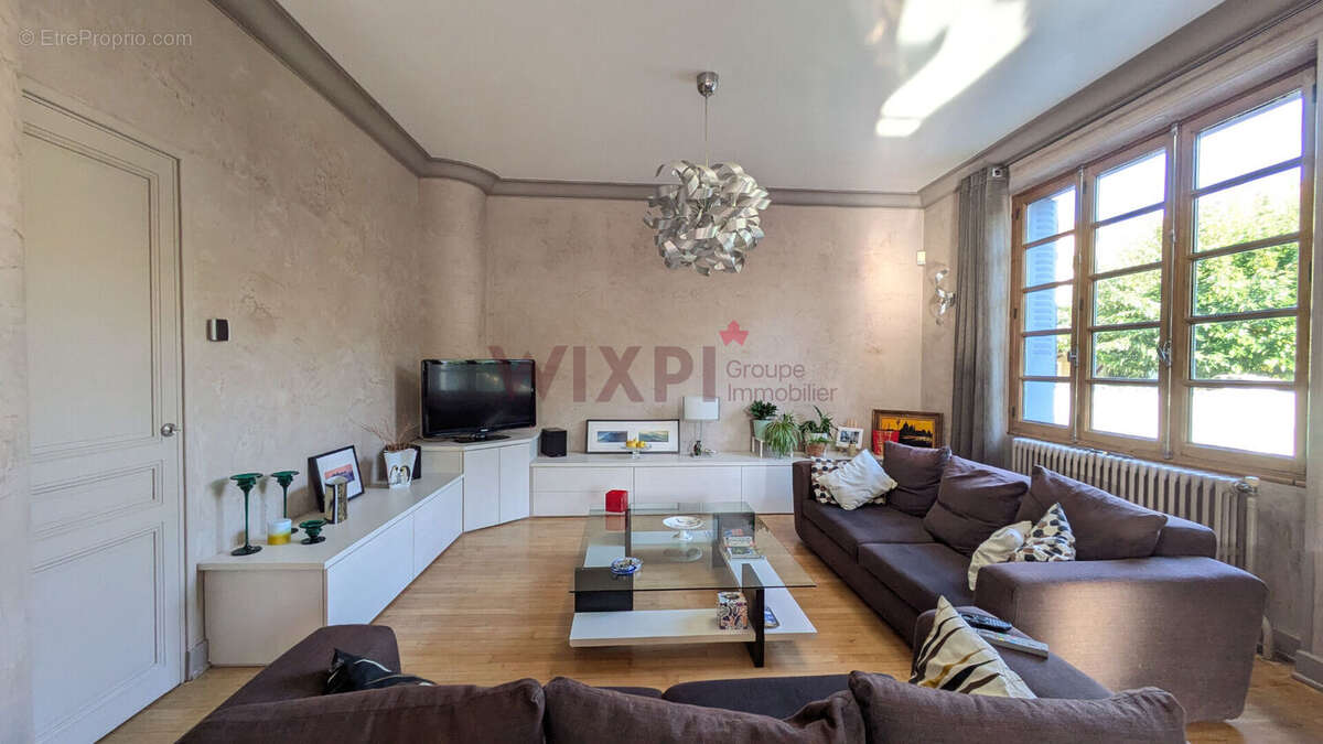 Maison à ROMANS-SUR-ISERE