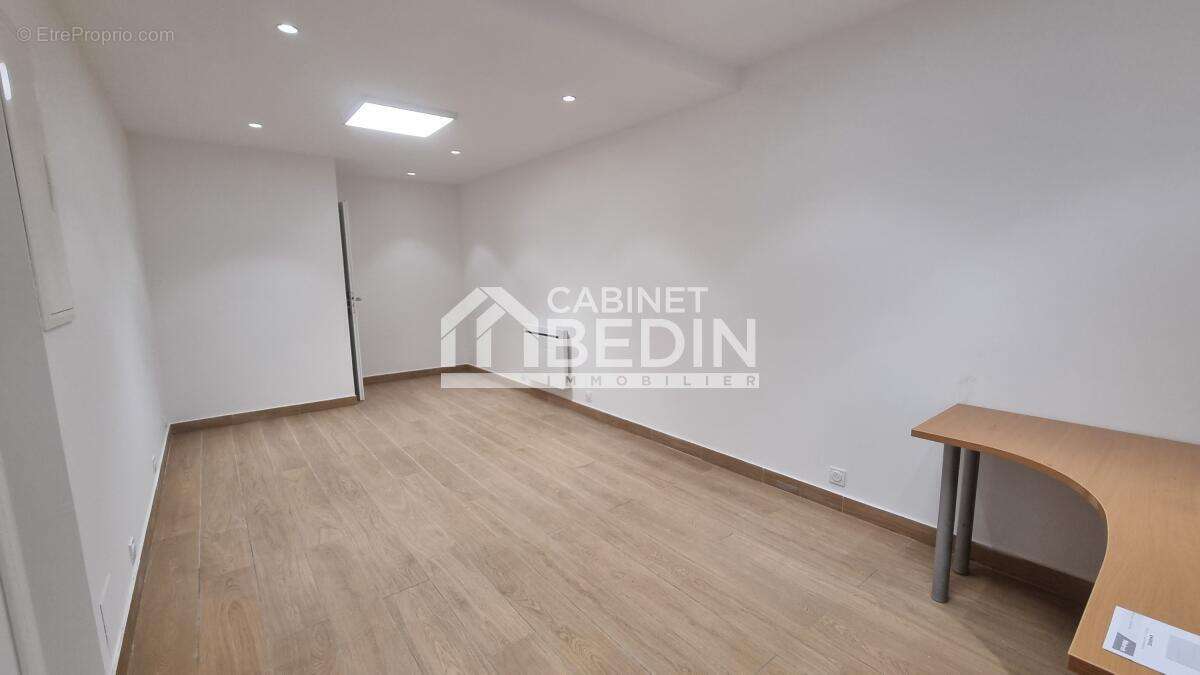 Commerce à TOURNEFEUILLE