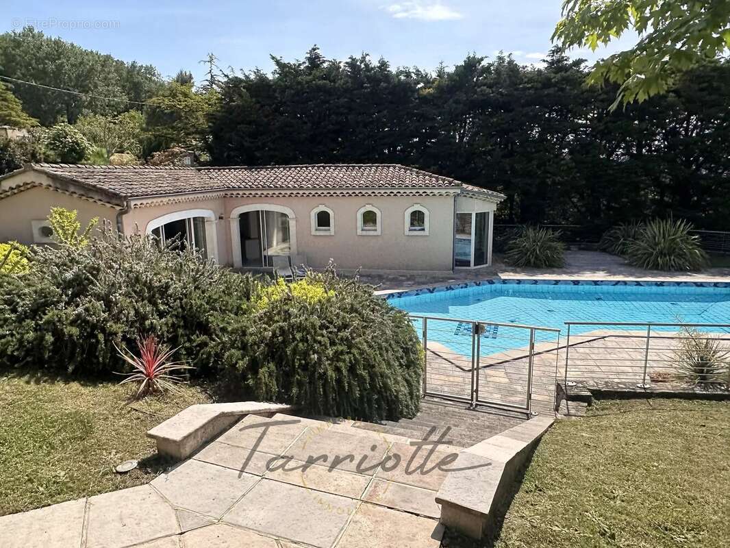 Maison à ALLAN