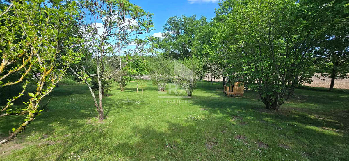 Maison à MONTPON-MENESTEROL