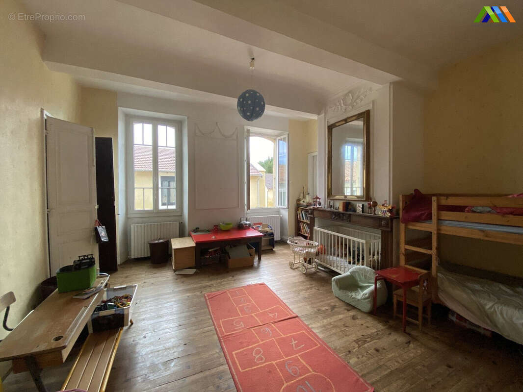 Maison 350 m² à Masseube  - photo 8
