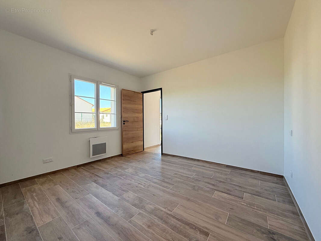 Maison à SAINT-EMILION