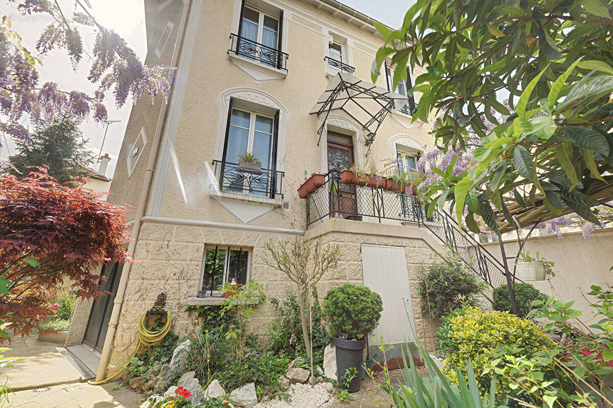 Maison à LE PERREUX-SUR-MARNE
