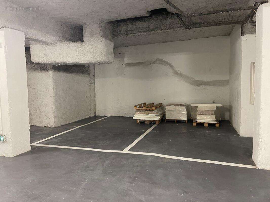 Parking à LYON-7E