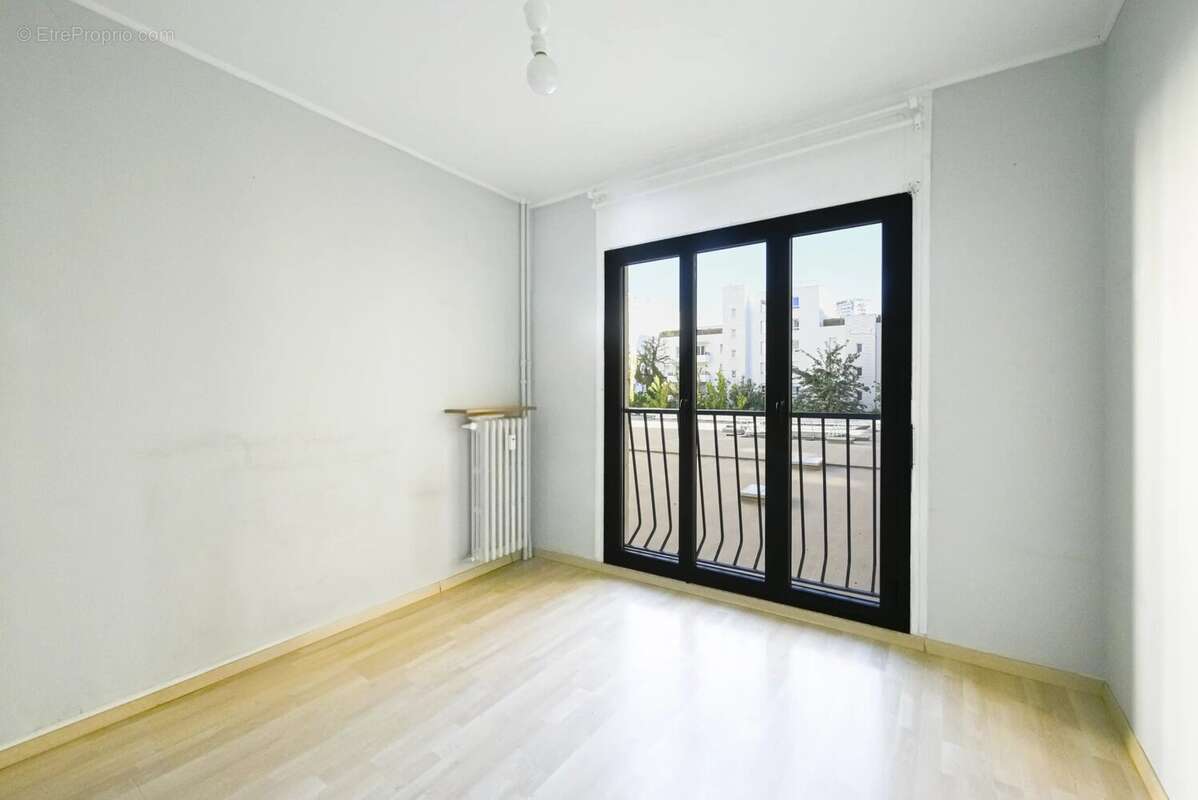 Appartement à MARSEILLE-3E