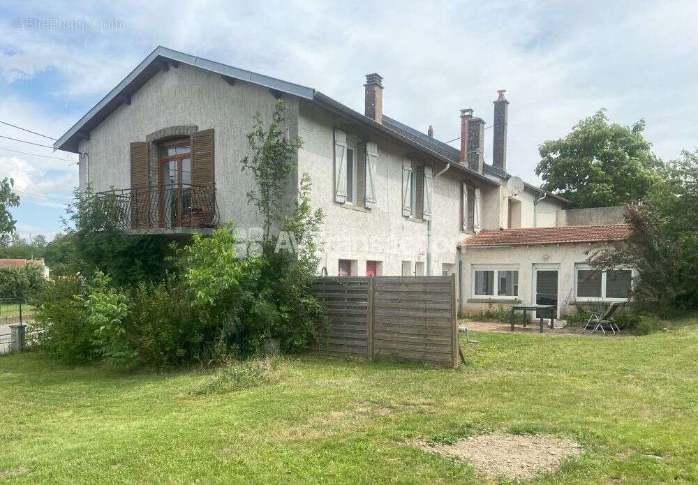 Maison à MAZERULLES