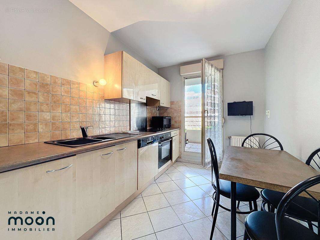 Appartement à LYON-8E