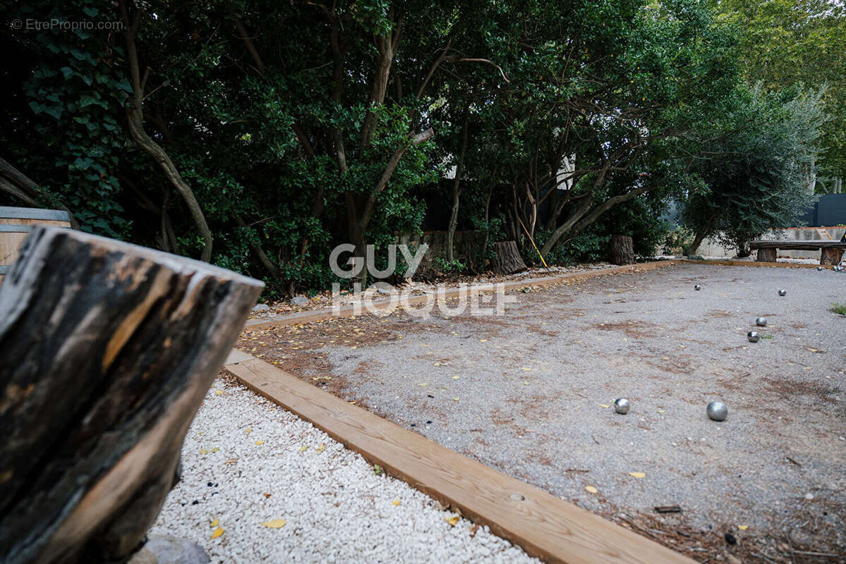 Maison à VILLENEUVE-DE-LA-RAHO