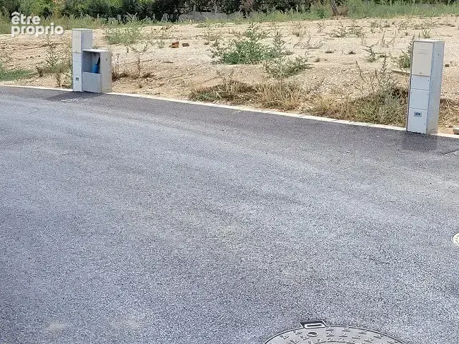 Terrain à PIA