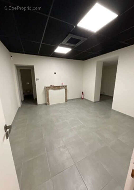 Commerce à CARQUEIRANNE