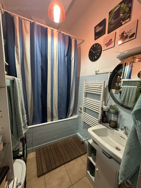 Appartement à MARSEILLE-7E