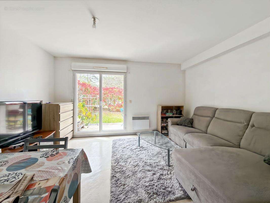 Appartement à CHAMPCEVINEL