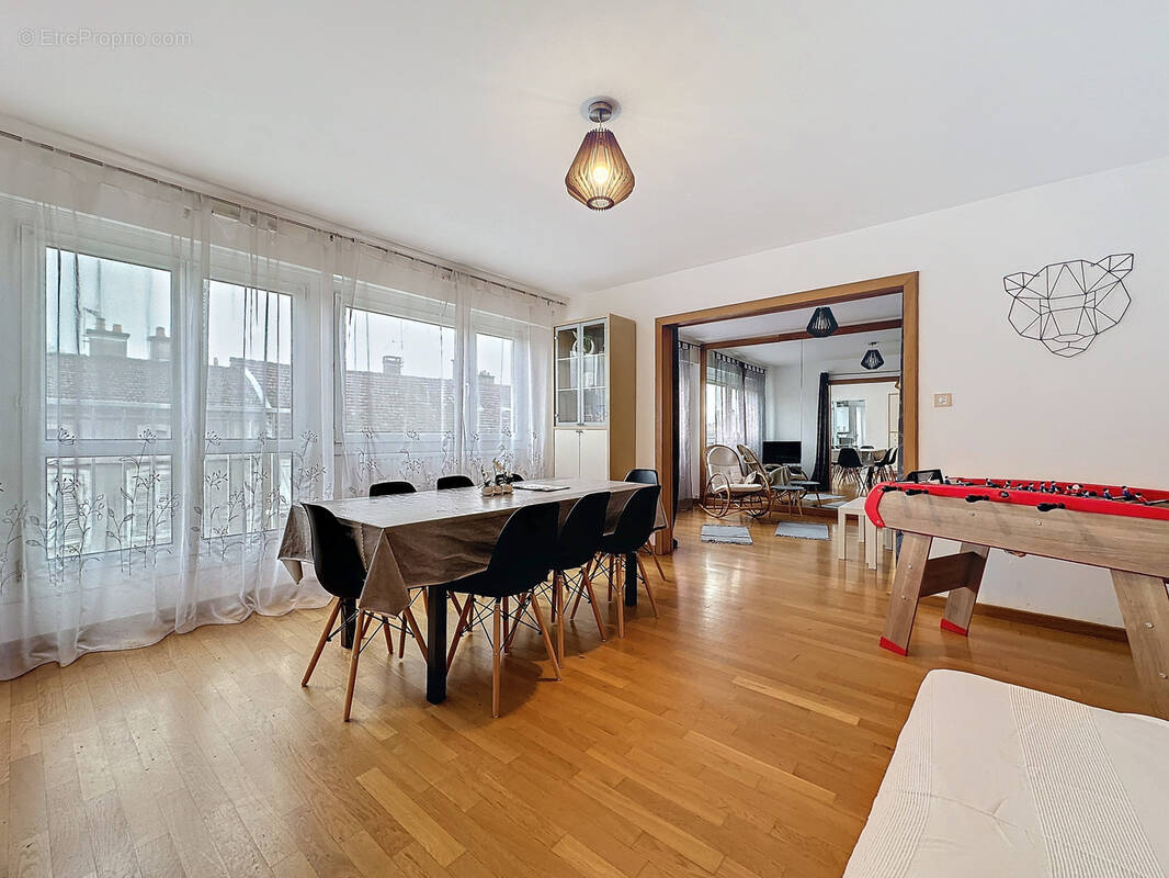 Appartement à MIRECOURT