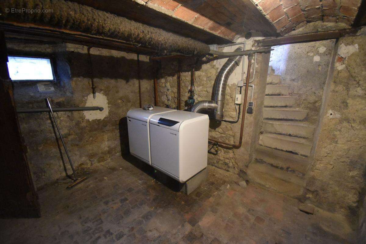 Maison à COSNE-COURS-SUR-LOIRE