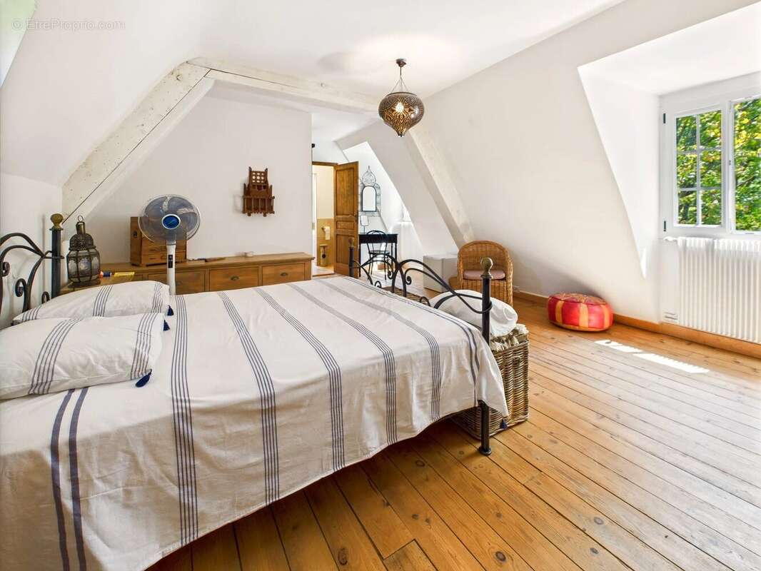 Maison Périgourdine XVIIIe  4 ch.  190 m²  Piscine  9 000 m²  Proche Sarlat  Dordogne - photo 9