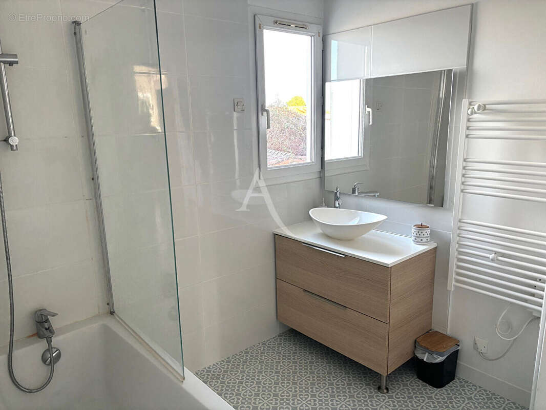 Appartement à SAINT-JULIEN-DE-CONCELLES