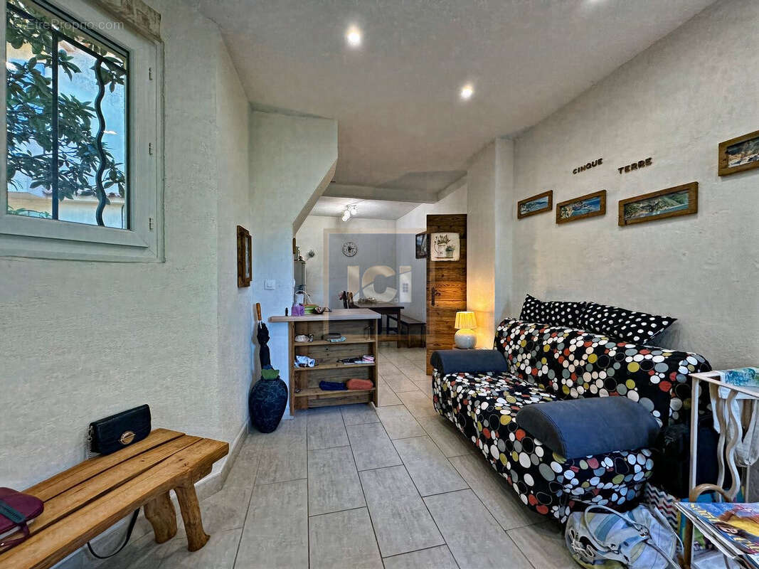 Appartement 52 m² à Sainte-Maxime  - photo 3