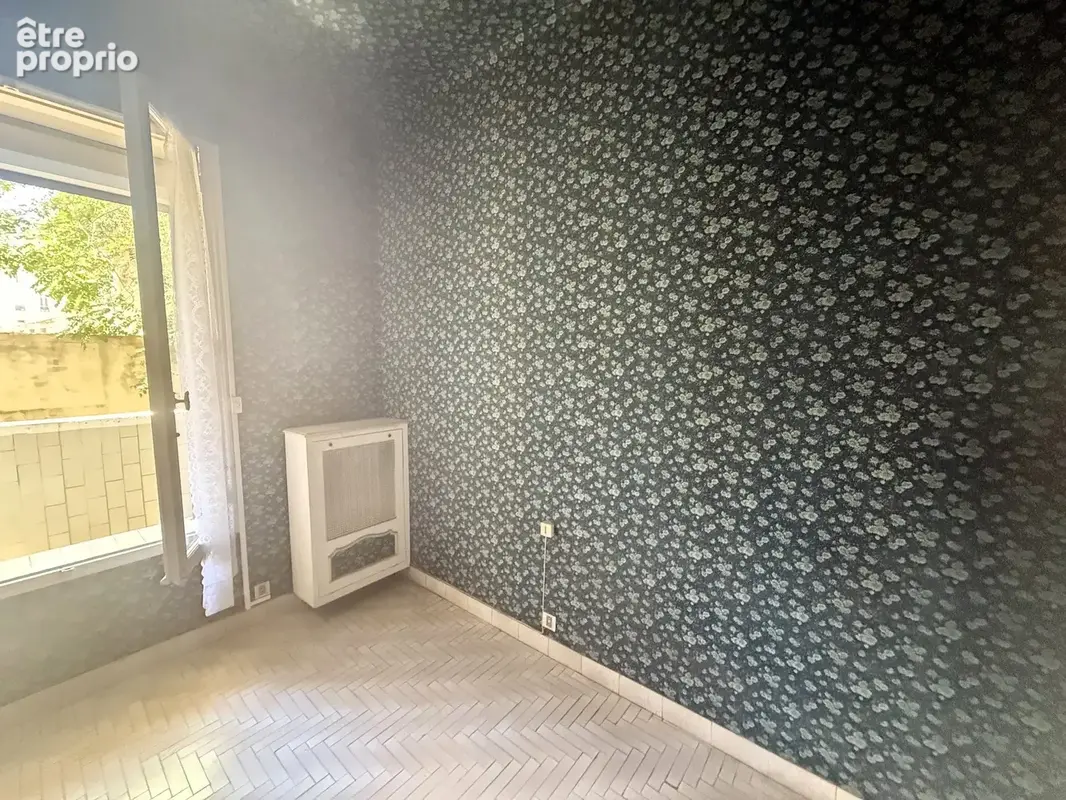13007 Marseille T3/4, à 250 mètres de la plage des CATALANS — APPARTEMENT TRAVERSANT DE 76 M2 AVEC 2 BALCONS + - photo 6
