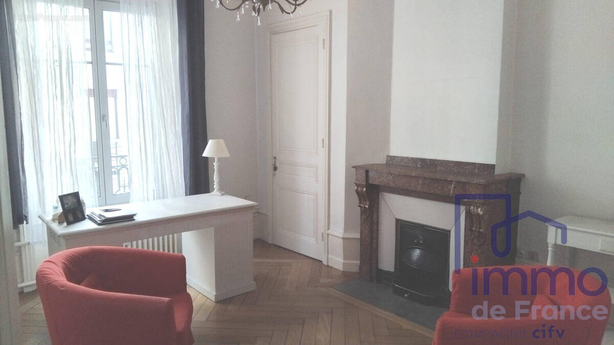 Appartement à SAINT-ETIENNE