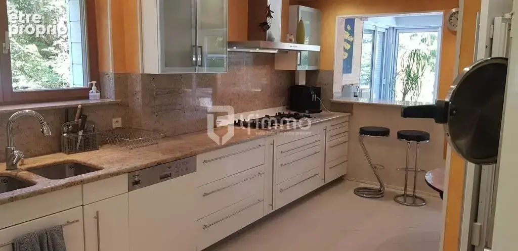 Maison avec piscine sur les hauteurs du Brunstatt - photo 9