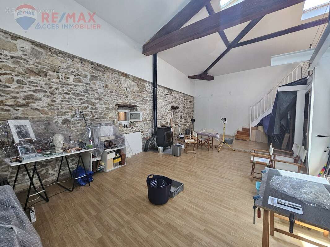 Grande maison vigneronne de type 8 avec garage et jardin - photo 12