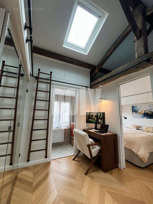 Appartement à PARIS-9E