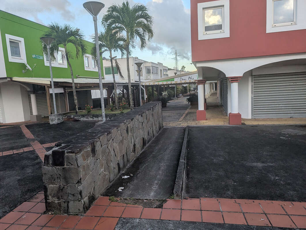 Commerce à FORT-DE-FRANCE